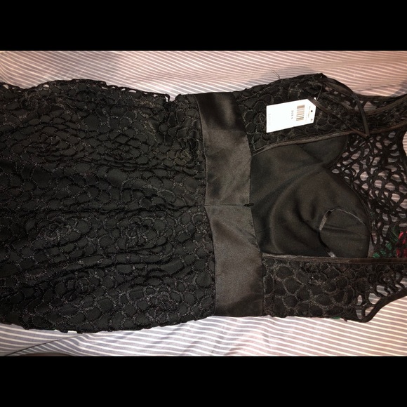 Mac Duggal Dress - Picture 10 of 11